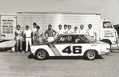 Entire 1971 BRE Team with #46 and Hino Transporter