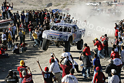 Robby Gordon Never Deterred by a Crowd:  Baja '05